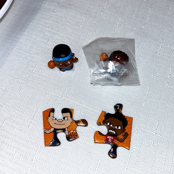 Teeny Mates NBA Figures Series 7 - Picture 5 of 7